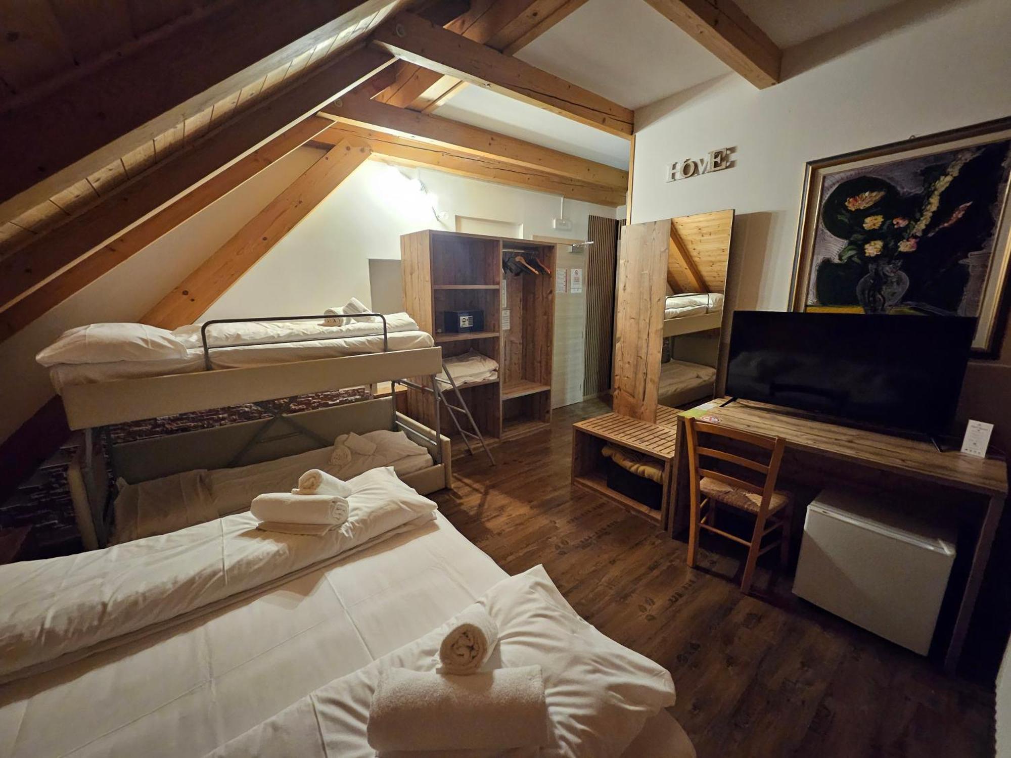 Hotel Tarvisio Four Seasons Exterior photo